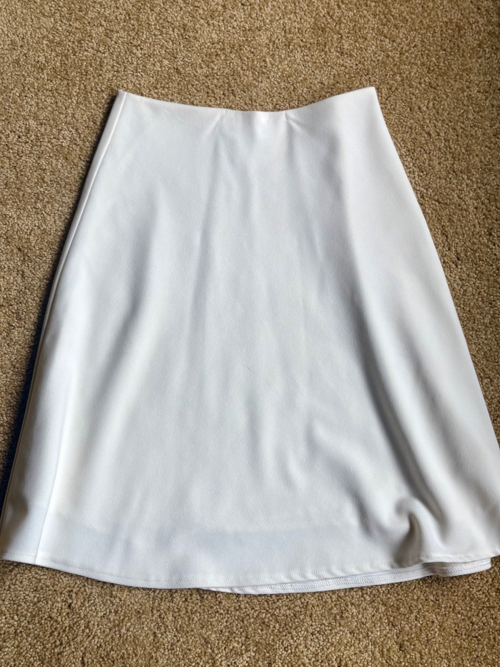 White House Black Market White Fully Lined A-Line Skirt – Size 0 Classic white